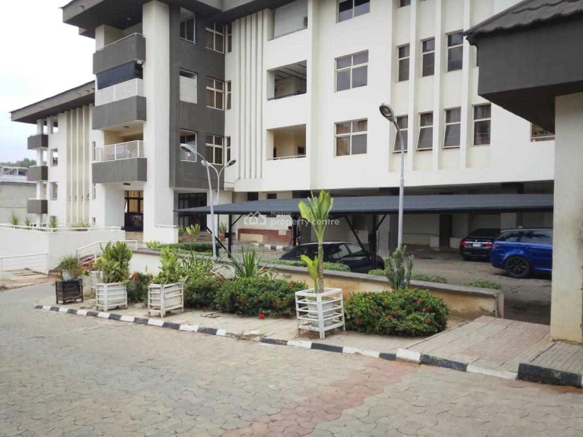 Brand New 3 Bedroom Spacious & Serviced Apartment,pool,gym 24/7 Light, Serene Neighborhood, Maitama District, Abuja, Flat / Apartment for Rent