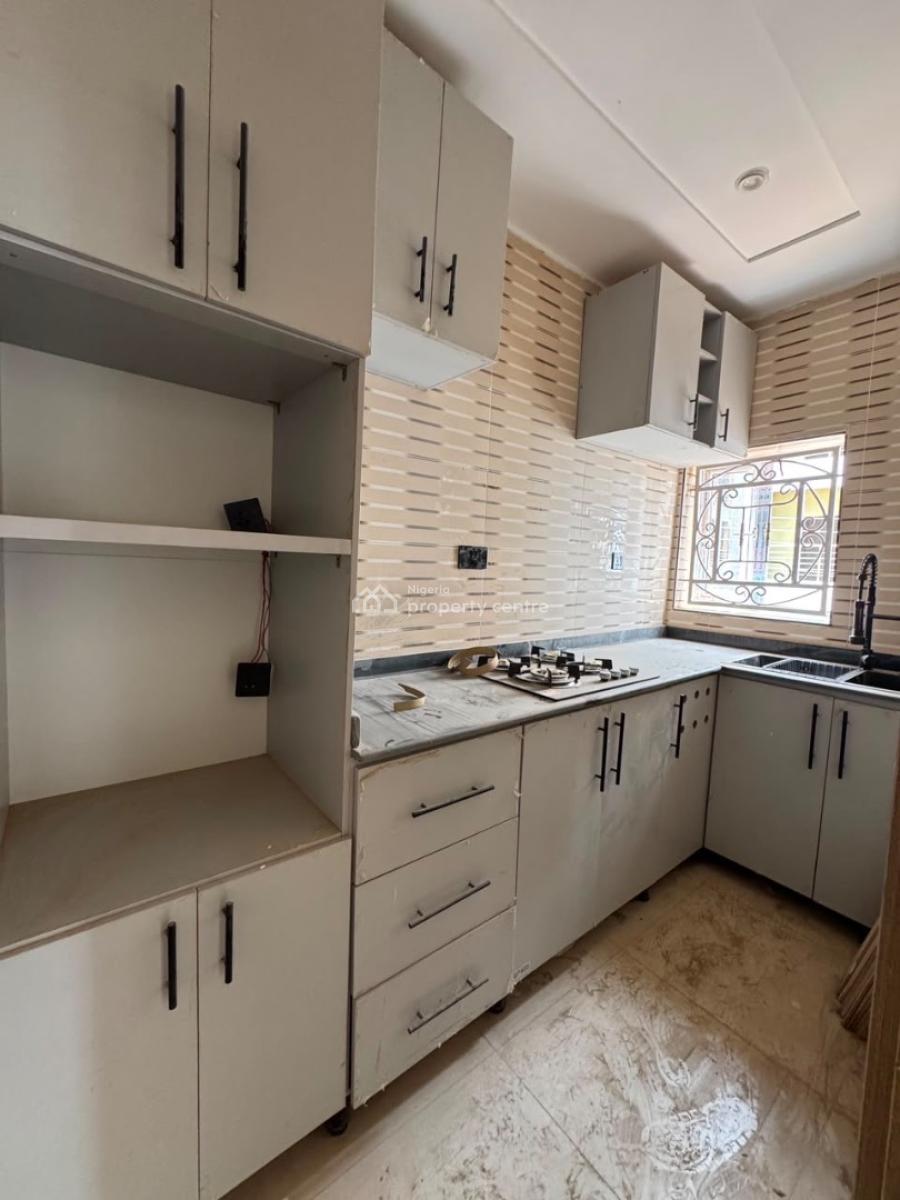 2 Bedroom Apartment, Katampe, Abuja, Block of Flats for Sale