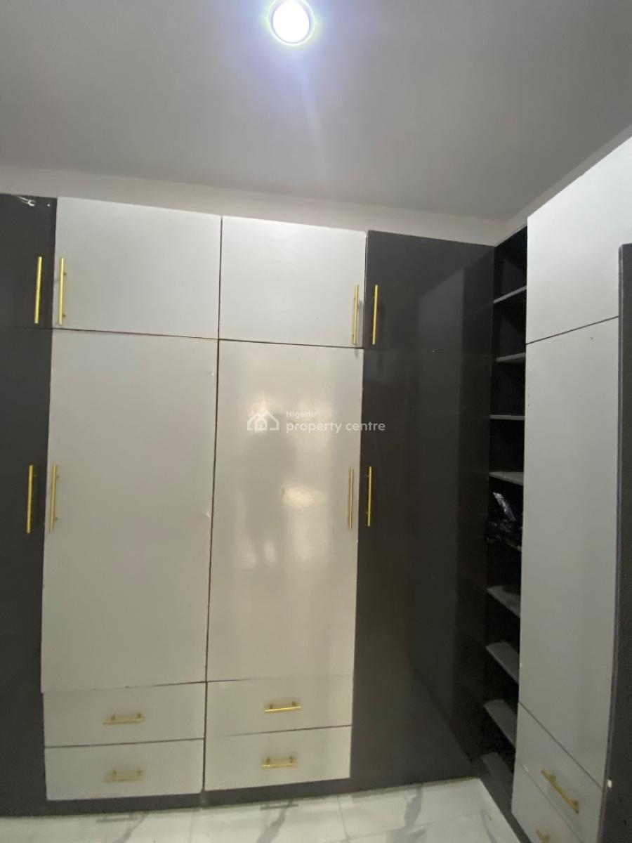 Fantastic Two Bedroom Apartment, Bervely Apartment Close to Abraham Adesanya, Ajah, Lagos, Flat / Apartment for Rent