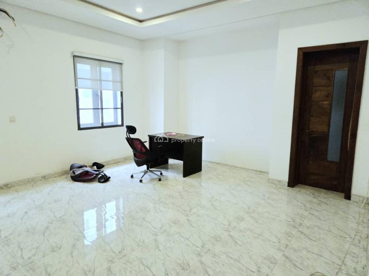 3 Rooms Office Space Out of a 5 Bedroom Detached, Lekki Phase 1, Lekki, Lagos, Office Space for Rent