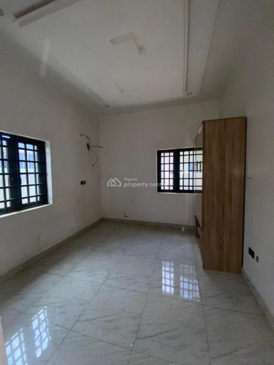 Sharp 2 Bedrooms Flat, Fo1 Layout, Kubwa, Abuja, Flat / Apartment for Rent