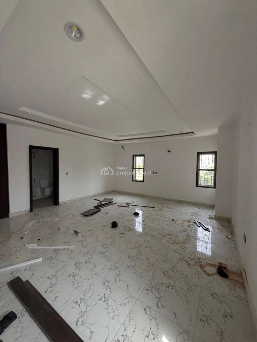 4-bedroom Terrace Duplex with Bq, Guzape District, Abuja, Terraced Duplex for Sale