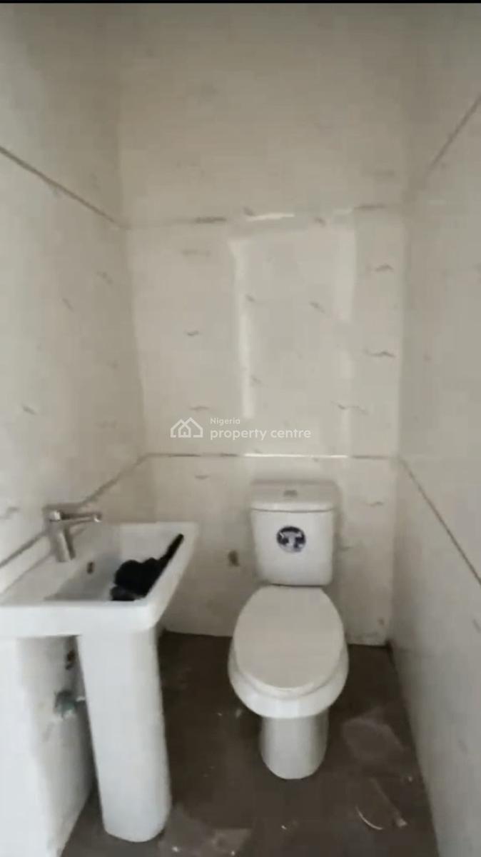 Excellent 2 Bedroom Apartment, Aguda, Surulere, Lagos, Flat / Apartment for Rent