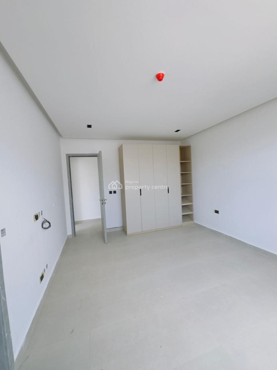 Brand New 2 Bedroom Apartment with Lift, Pool, Gym & Rooftop Lounge, Lekki Phase 1, Lekki, Lagos, Flat / Apartment for Sale