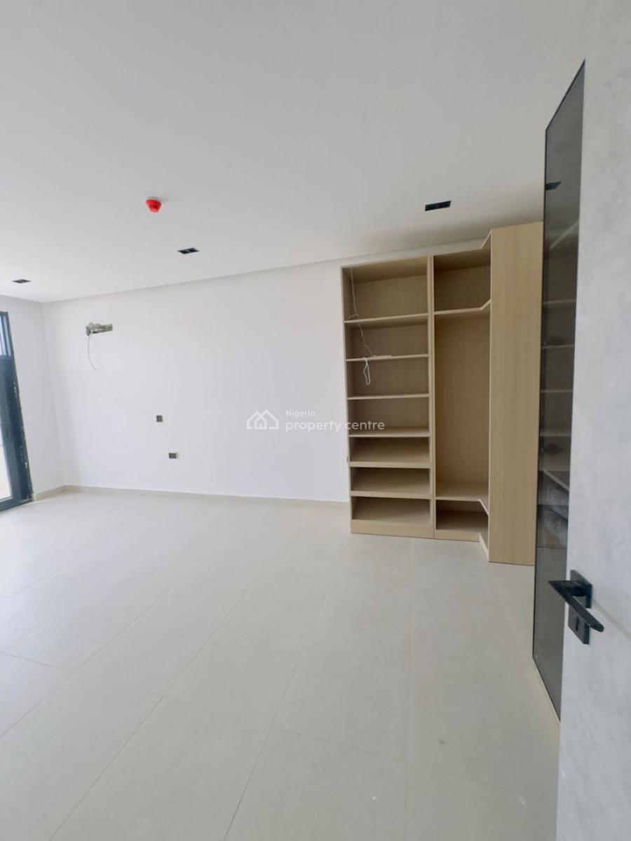 Brand New 3 Bedroom Apartment with Lift, Pool, Gym & Rooftop Lounge, Lekki Phase 1, Lekki, Lagos, Flat / Apartment for Sale