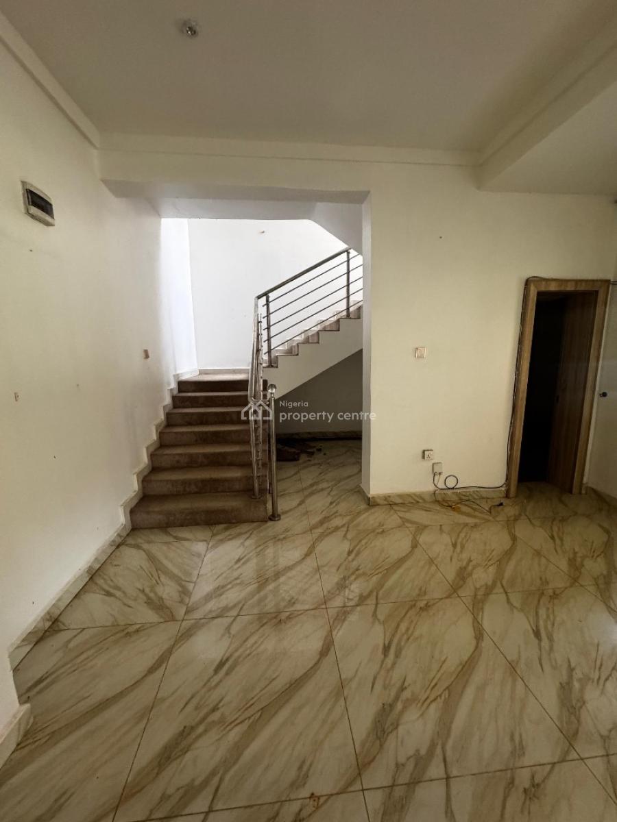 an En-suite Spacious 3bedrooms Terrace Duplex on a Single Floor, Katampe Extension, Katampe, Abuja, Terraced Duplex for Rent
