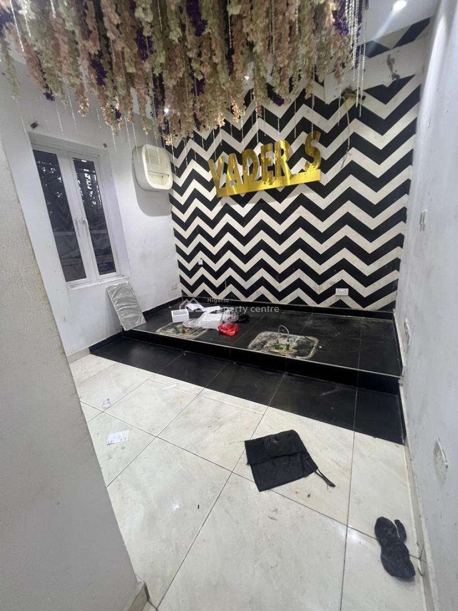 2 Bedroom Flat Downstairs for Commercial Use, Phase 1, Lekki, Lagos, Flat / Apartment for Rent