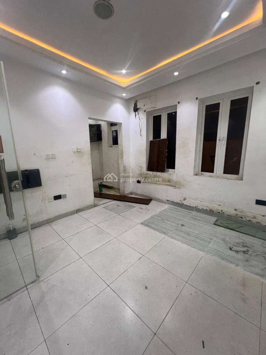 2 Bedroom Flat Downstairs for Commercial Use, Phase 1, Lekki, Lagos, Flat / Apartment for Rent