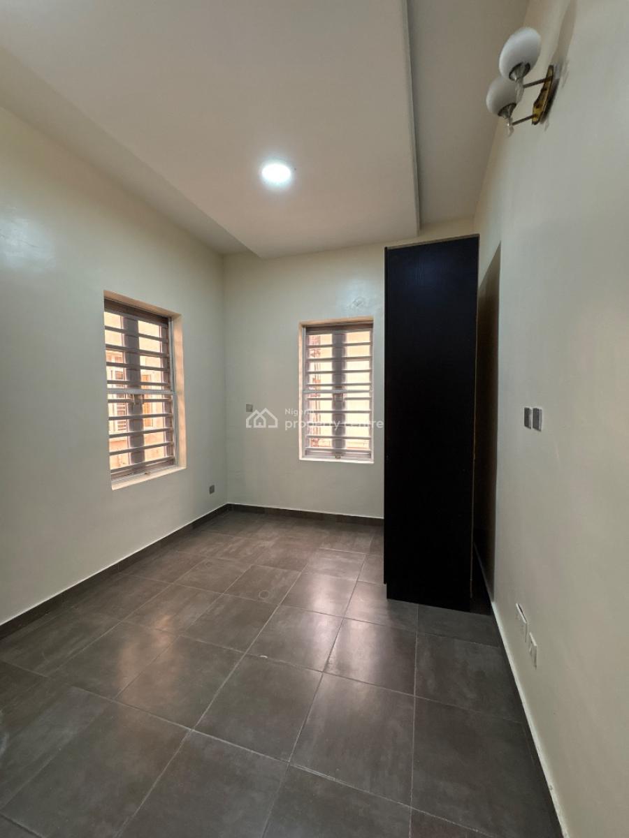 5 Bedroom Fully Detached House with Bq, Spg Road, Ologolo, Lekki, Lagos, Detached Duplex for Rent