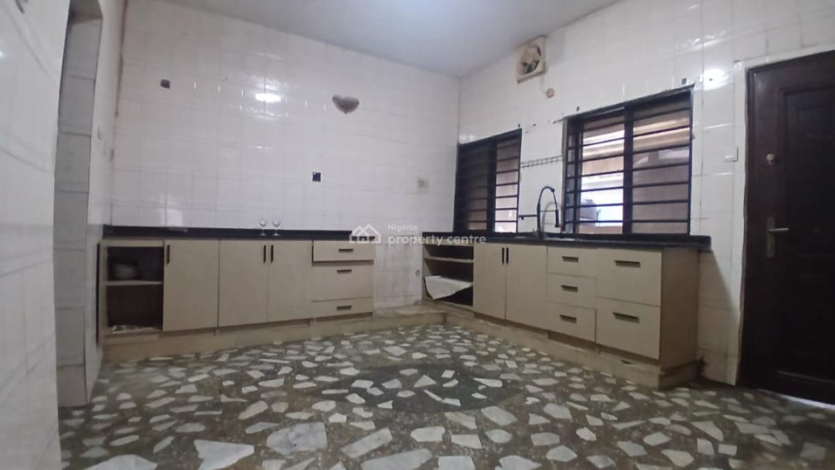 5 Bedroom Semi Detached House with a Room Bq., 18b, Anthony Etukudo Street, Lekki Phase 1, Lekki, Lagos, Semi-detached Duplex for Rent