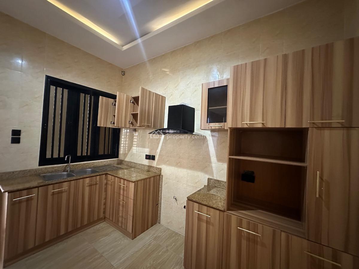 3 Bedroom Apartment Available, Lekki Phase 1, Lekki, Lagos, Flat / Apartment for Rent