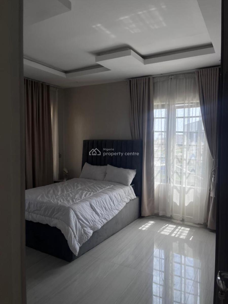 Distress Deal: Fully Furnished 3 Bedroom Apartment, Off Freedom Way, Lekki Phase 1, Lekki, Lagos, Flat / Apartment for Sale