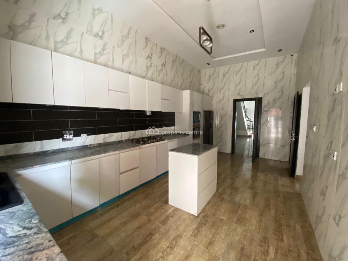 Distress Deal : Spacious 5 Bedroom Fully Detached Duplex, Osapa London, Osapa, Lekki, Lagos, Semi-detached Duplex for Sale
