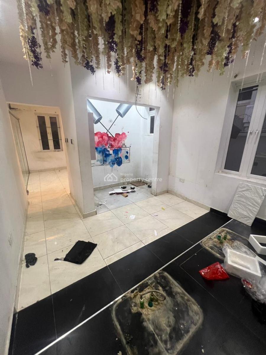 Serviced 2 Bedroom Ground Floor Shop Space, Adebayo Doherty Road, Lekki Phase 1, Lekki, Lagos, Shop for Rent