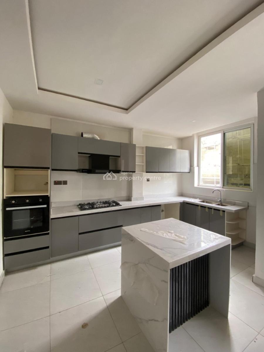 a Lovely  4 Bedroom Penthouse with Elevator, Gym & Swimming Pool., Ikate, Lekki, Lagos, Flat / Apartment for Sale