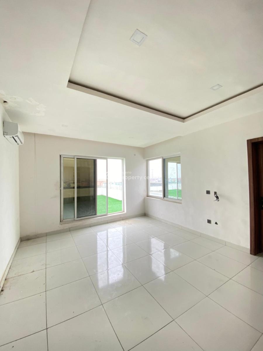a Lovely  4 Bedroom Penthouse with Elevator, Gym & Swimming Pool., Ikate, Lekki, Lagos, Flat / Apartment for Sale