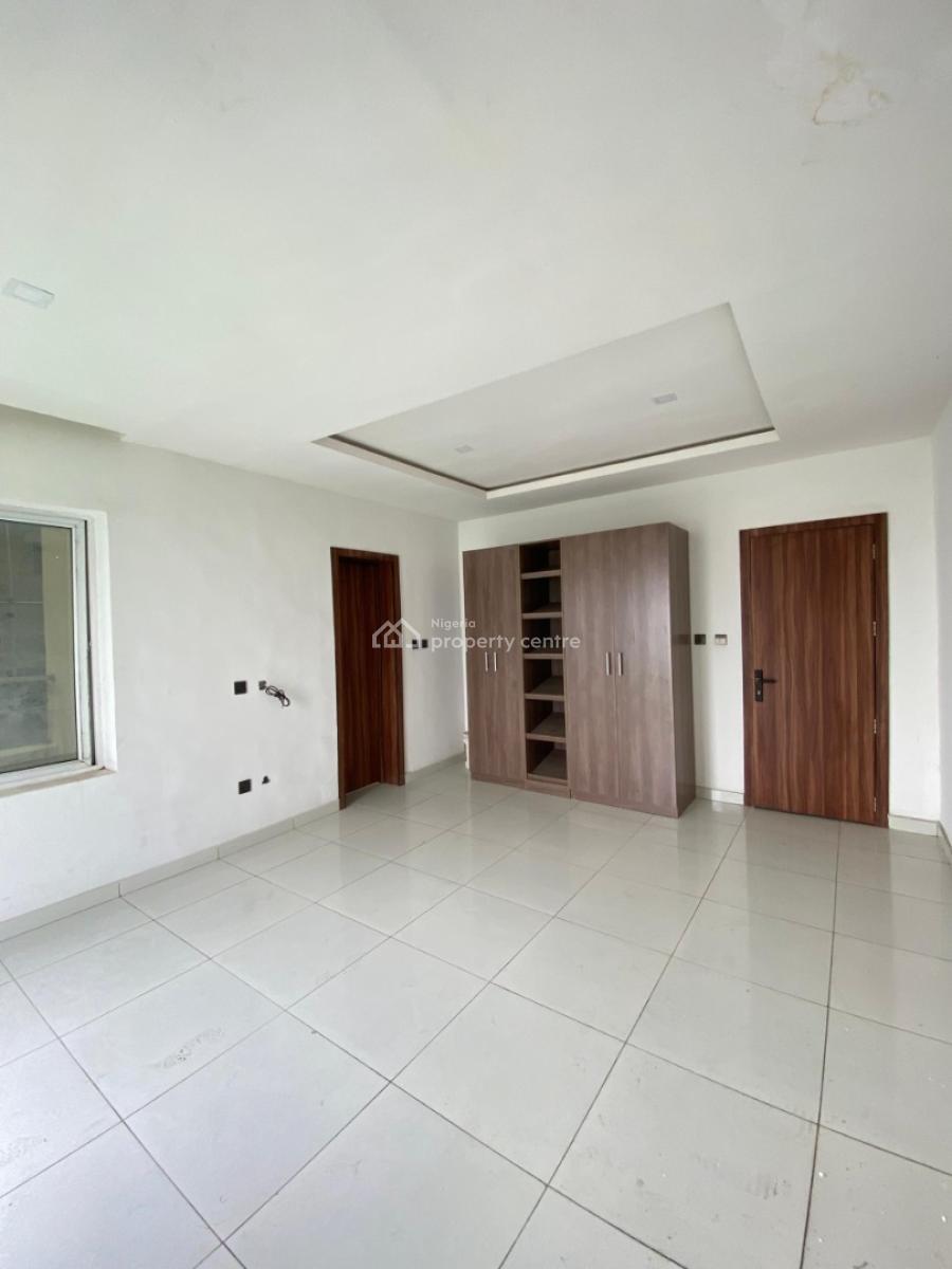 a Lovely  4 Bedroom Penthouse with Elevator, Gym & Swimming Pool., Ikate, Lekki, Lagos, Flat / Apartment for Sale