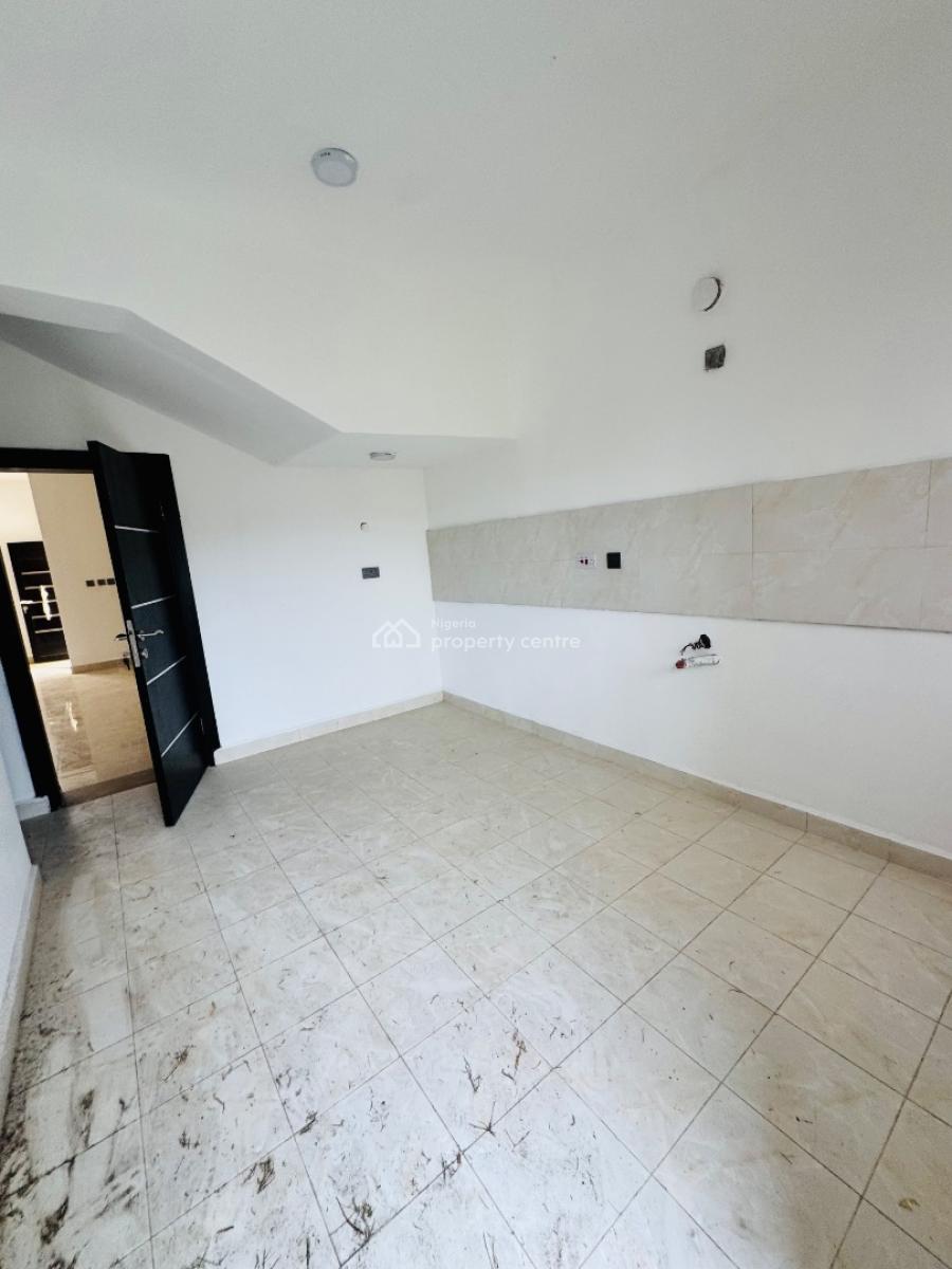 Stunningly Built 4 Bedroom Terrace Duplex with Bq, Yaba, Lagos, Terraced Bungalow for Sale