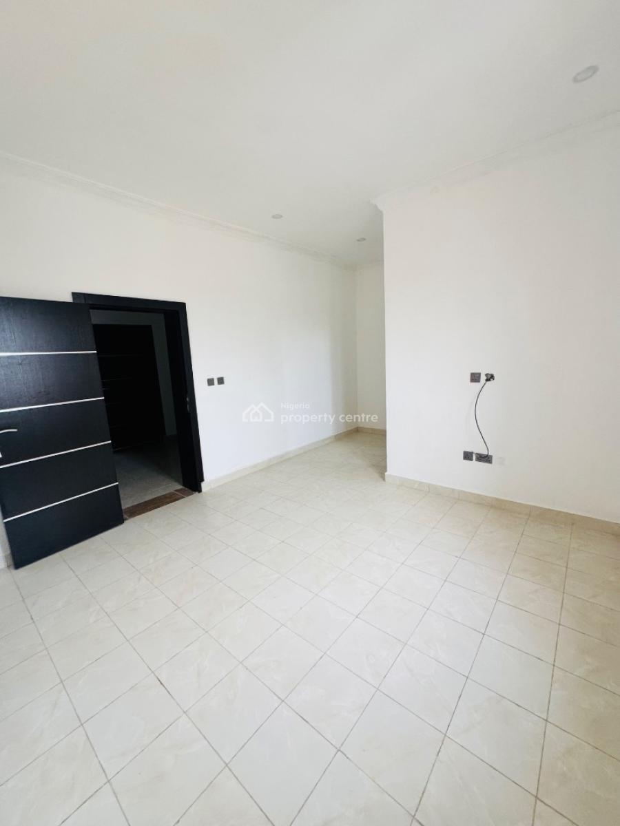 Stunningly Built 4 Bedroom Terrace Duplex with Bq, Yaba, Lagos, Terraced Bungalow for Sale