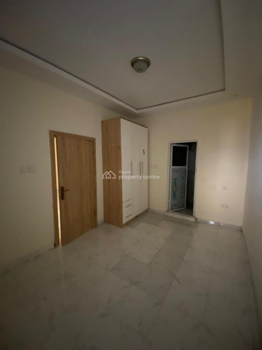 3bedroom Flat for  at Happyland Estate(upstairs), Happy Land Estate, Sangotedo, Ajah, Lagos, Flat / Apartment for Rent