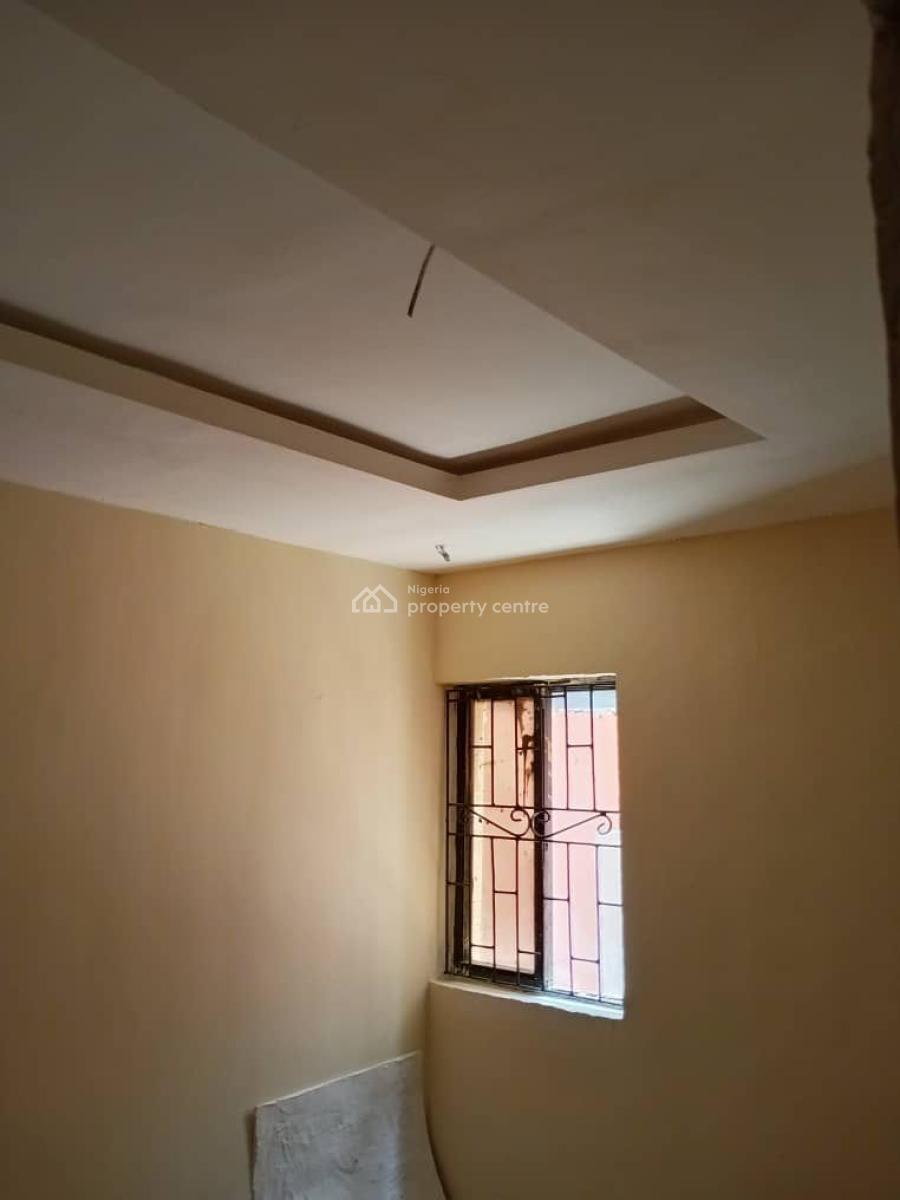 Decent 2bedroom Apartment, Shomolu, Onipanu, Shomolu, Lagos, Flat / Apartment for Rent