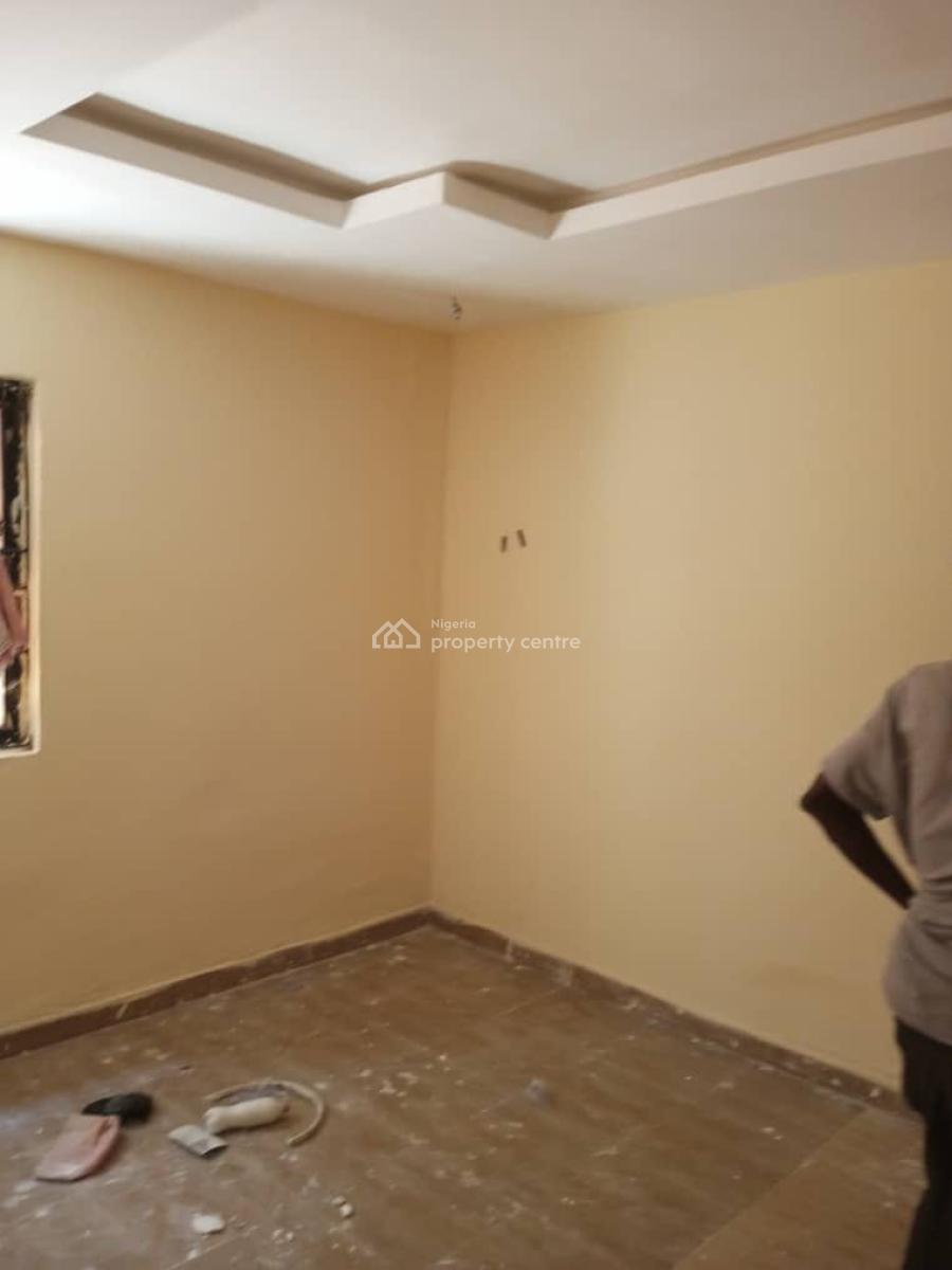 Decent 2bedroom Apartment, Shomolu, Onipanu, Shomolu, Lagos, Flat / Apartment for Rent