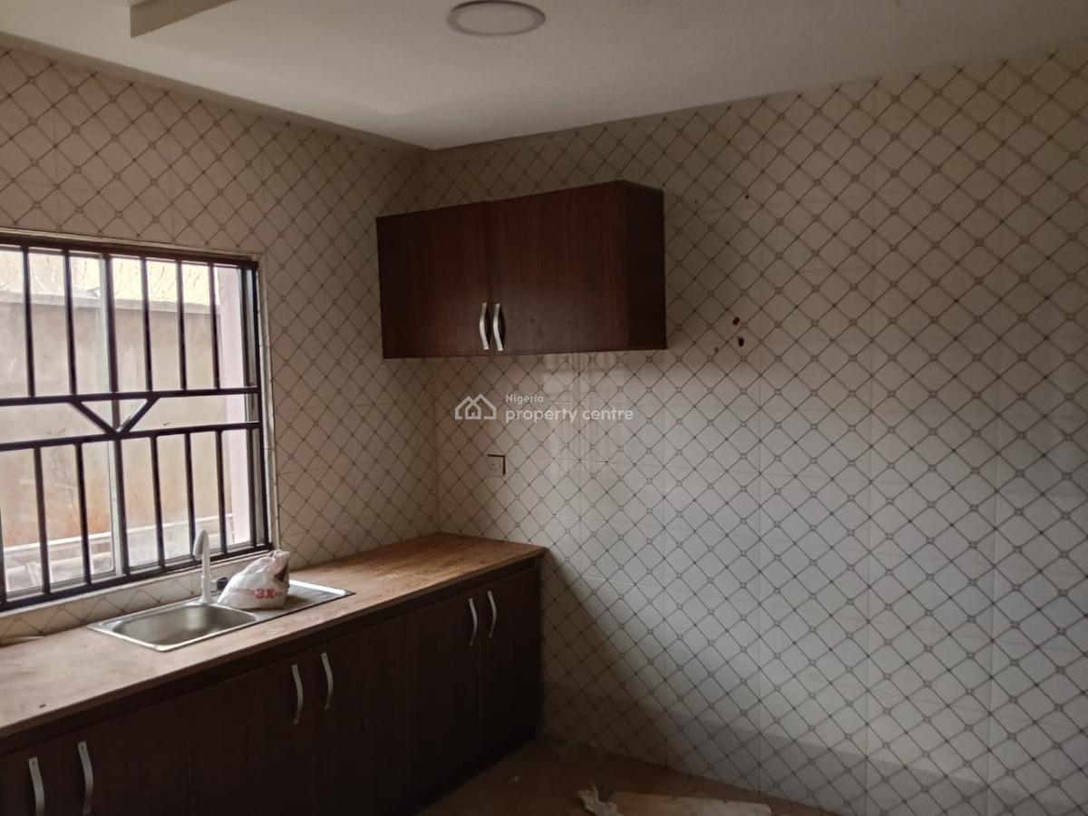 Lovely Executive 3bedroom Apartment, Shasha, Akowonjo, Alimosho, Lagos, Flat / Apartment for Rent