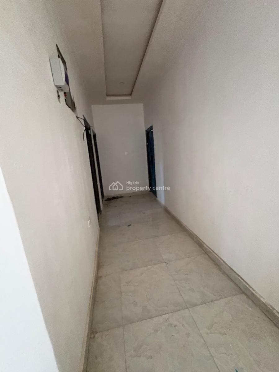 New 3-bedroom Apartment, Von Axis, Lugbe District, Abuja, Block of Flats for Sale