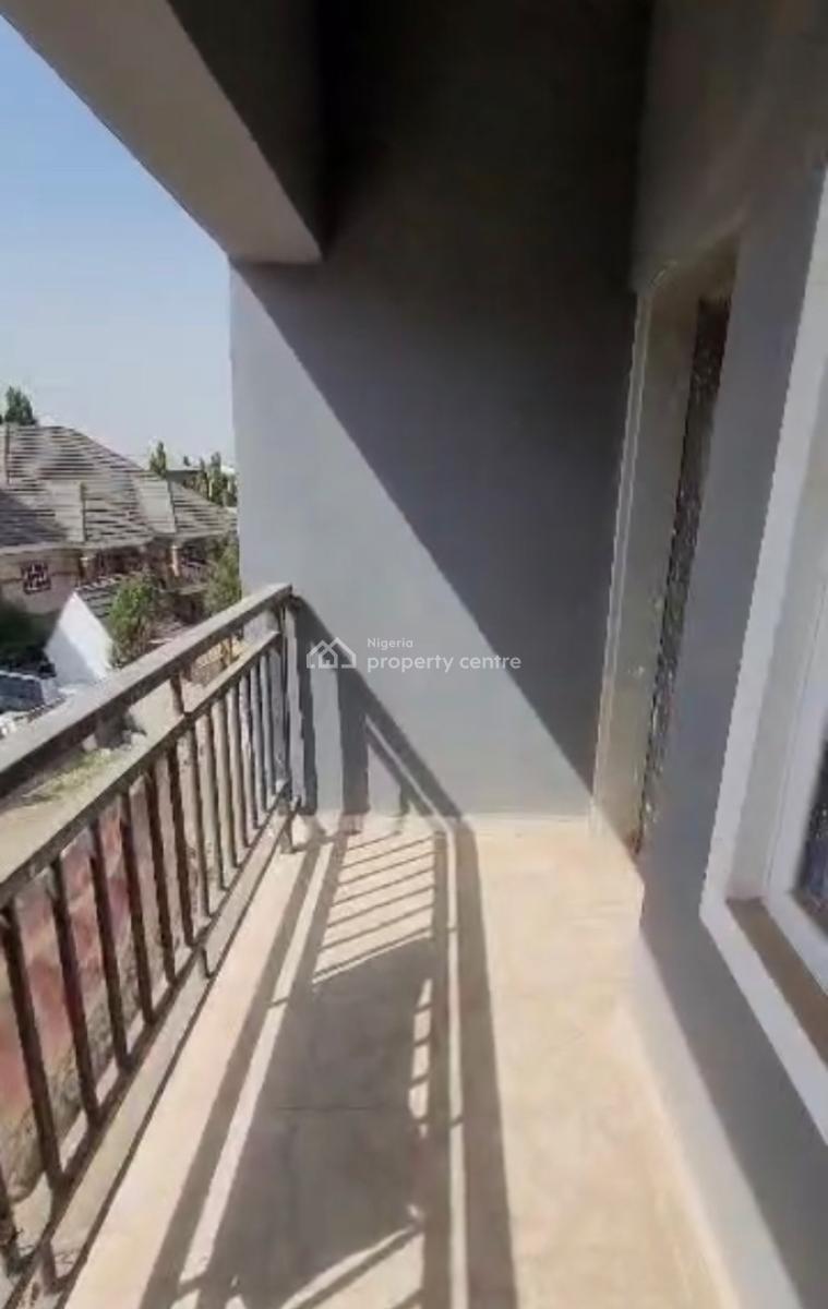 Luxury Spacious 3bedroom En-suite Flat, in a Mini Serene Estate, Dawaki, Gwarinpa, Abuja, Block of Flats for Sale