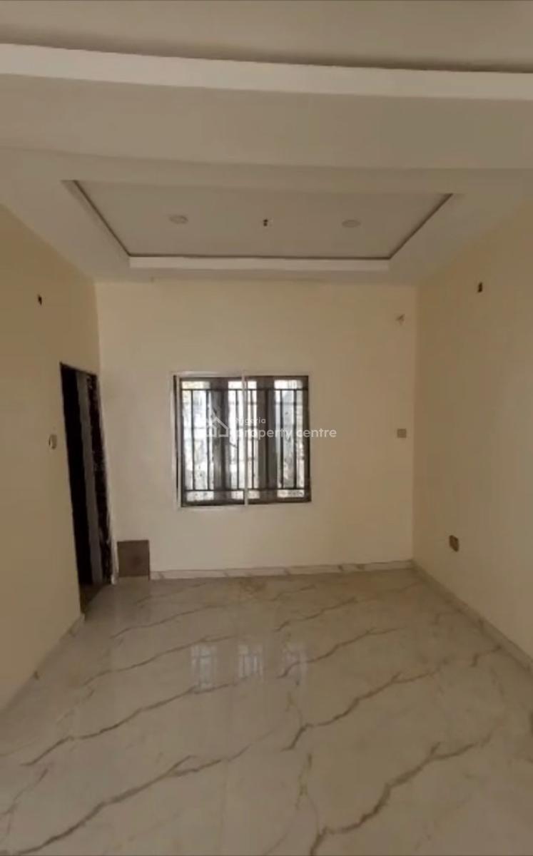 Luxury Spacious 3bedroom En-suite Flat, in a Mini Serene Estate, Dawaki, Gwarinpa, Abuja, Block of Flats for Sale