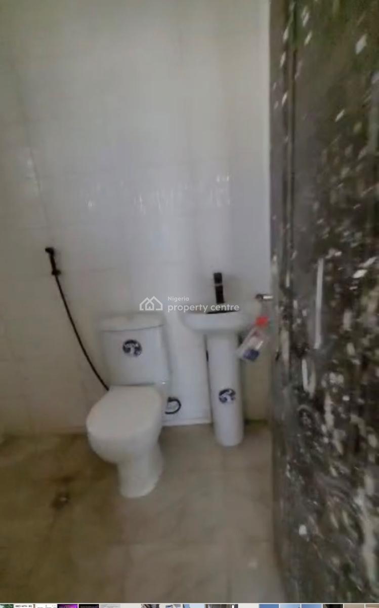 Luxury Spacious 3bedroom En-suite Flat, in a Mini Serene Estate, Dawaki, Gwarinpa, Abuja, Block of Flats for Sale