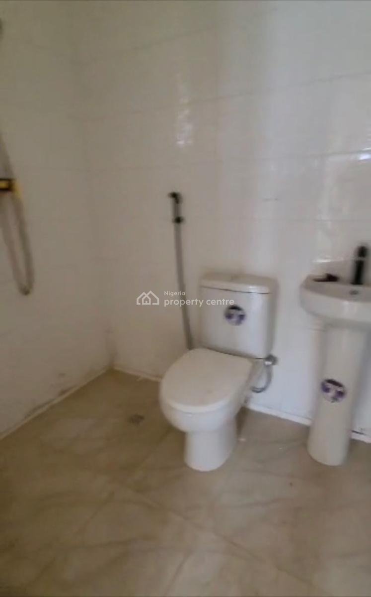 Luxury Spacious 3bedroom En-suite Flat, in a Mini Serene Estate, Dawaki, Gwarinpa, Abuja, Block of Flats for Sale