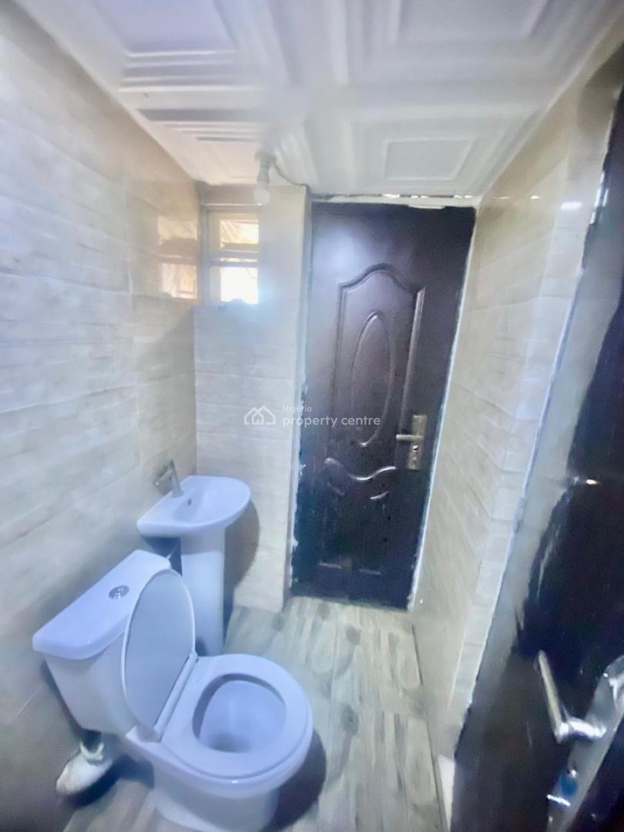 Nice and Spacious 1bedroom Apartment Alone in The Compound, Chevy View Estate Chevron, Lekki, Lagos, Mini Flat (room and Parlour) for Rent