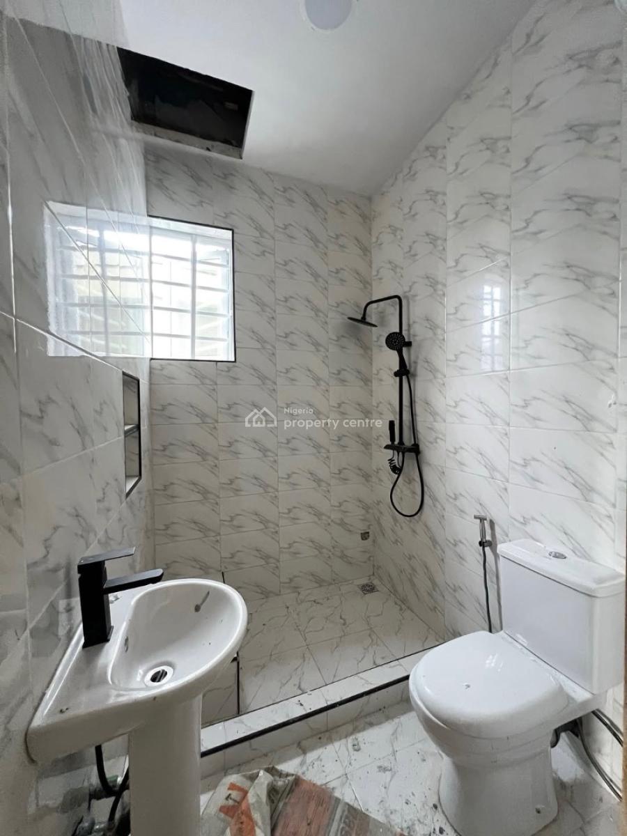 Well Built 5 Bedroom Detached Duplex in a Secured Estate, Lekki Right, Lekki Phase 1, Lekki, Lagos, Detached Duplex for Sale