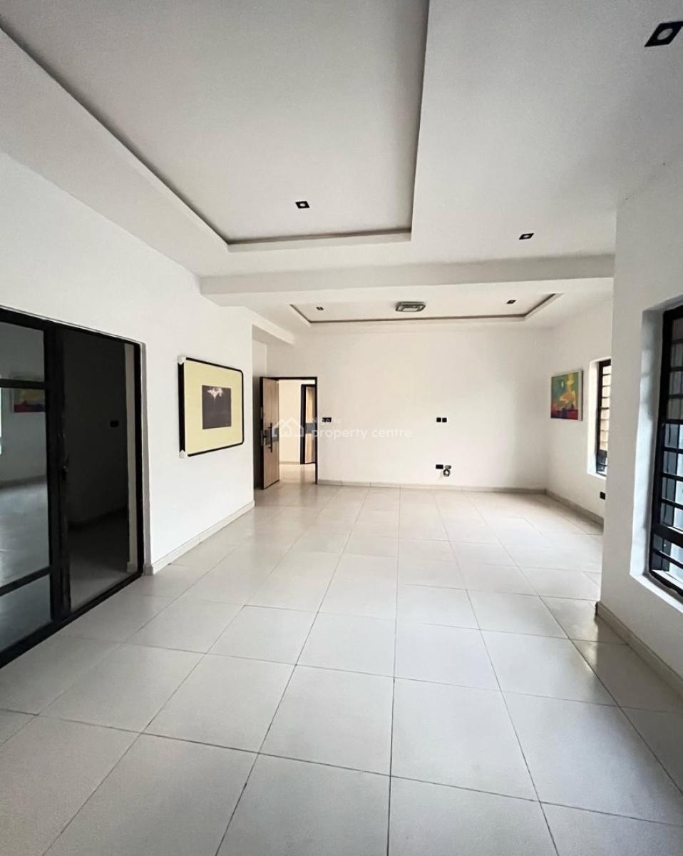 2 Bedroom Apartment, Ologolo, Lekki, Lagos, Flat / Apartment for Sale