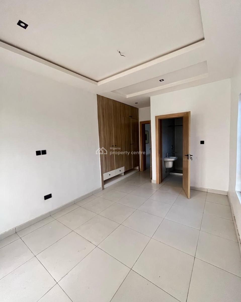 2 Bedroom Apartment, Ologolo, Lekki, Lagos, Flat / Apartment for Sale