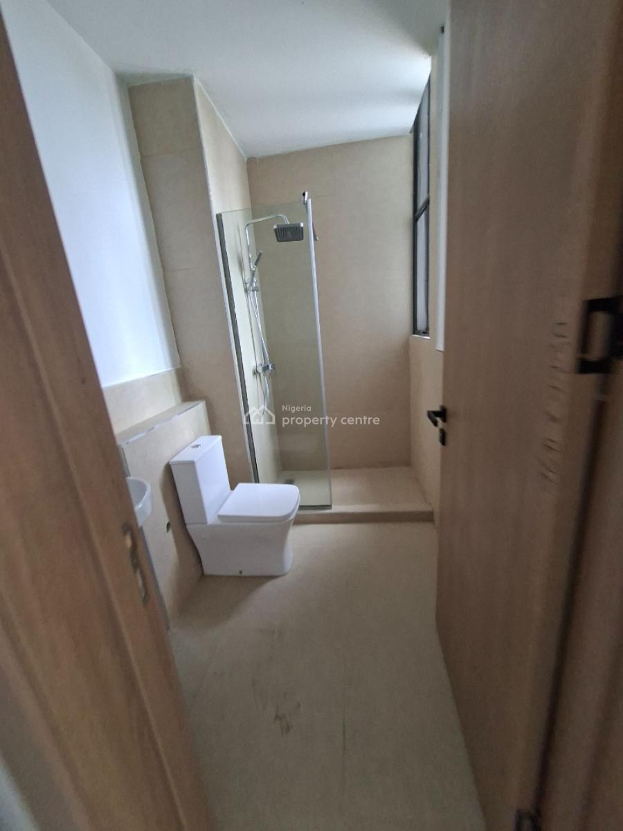 Luxury Newly Build 3bedroom with Bq and Gym, Lekki Phase 1 Off Admiralty Way & 2bed for N390m, Lekki Phase 1, Lekki, Lagos, Block of Flats for Sale