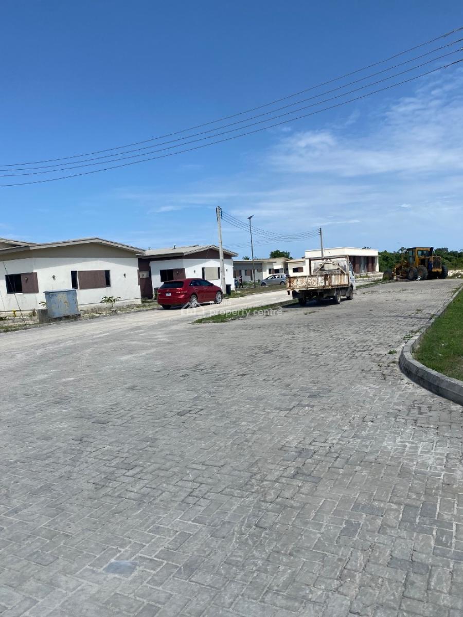 Partly Furnished 3bedroom Bungalow, Beechwood Park Estate By Lakowe Golf Course Estate, Lakowe, Ibeju Lekki, Lagos, Detached Bungalow for Sale