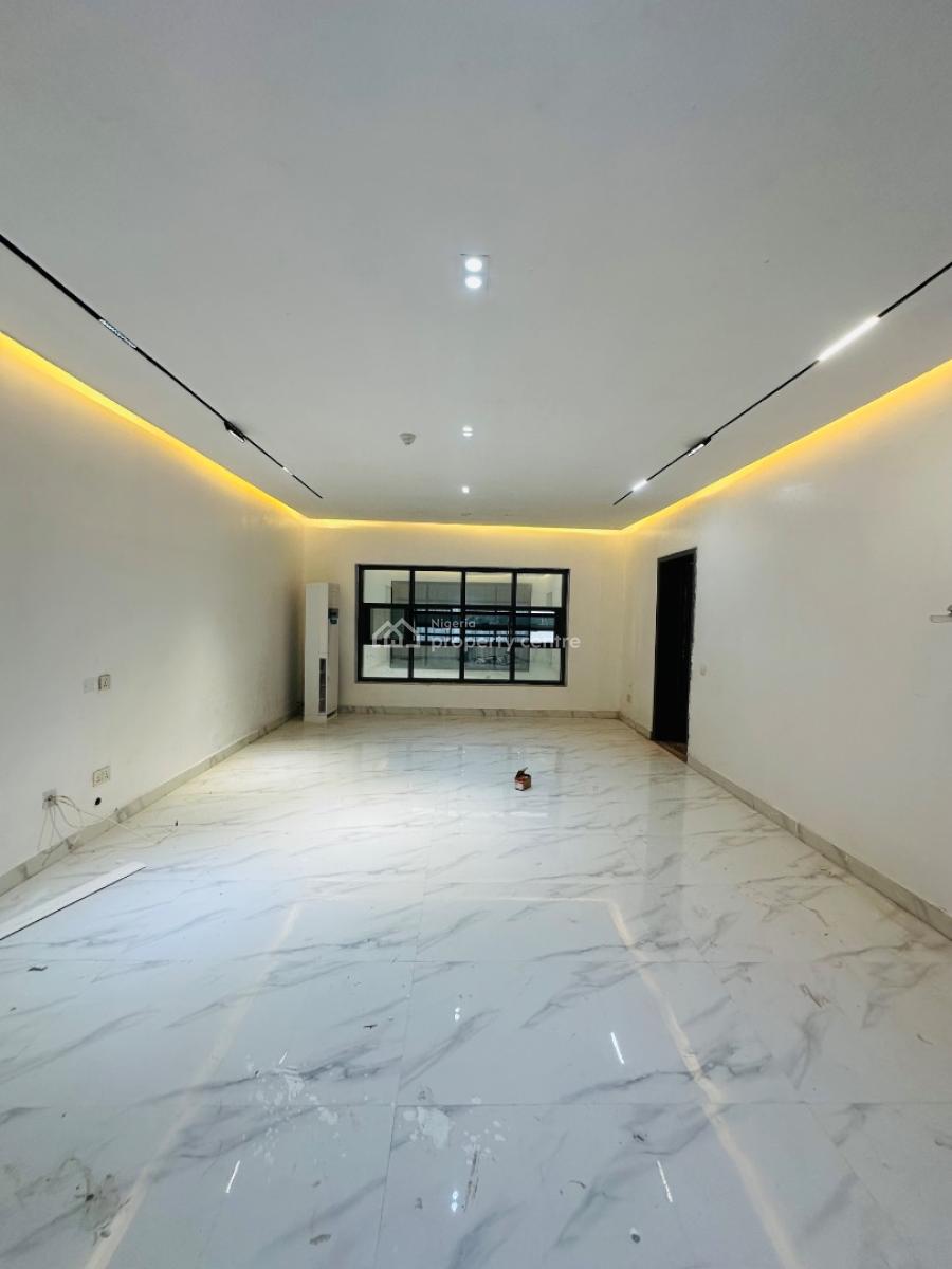 Serviced 2 Bedroom Apartment with Elevator, Lekki Phase 1, Lekki, Lagos, Flat / Apartment for Rent