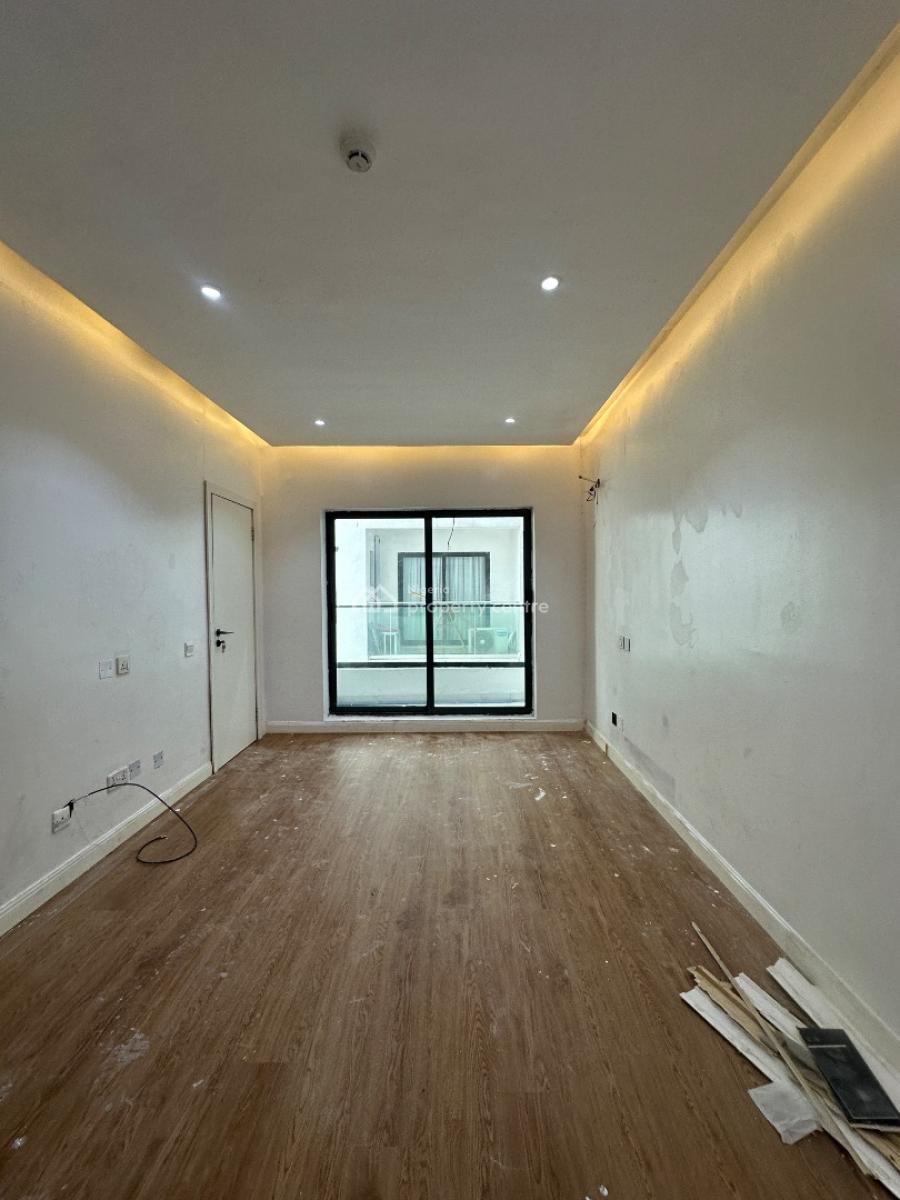 Serviced 2 Bedroom Apartment with Elevator, Lekki Phase 1, Lekki, Lagos, Flat / Apartment for Rent