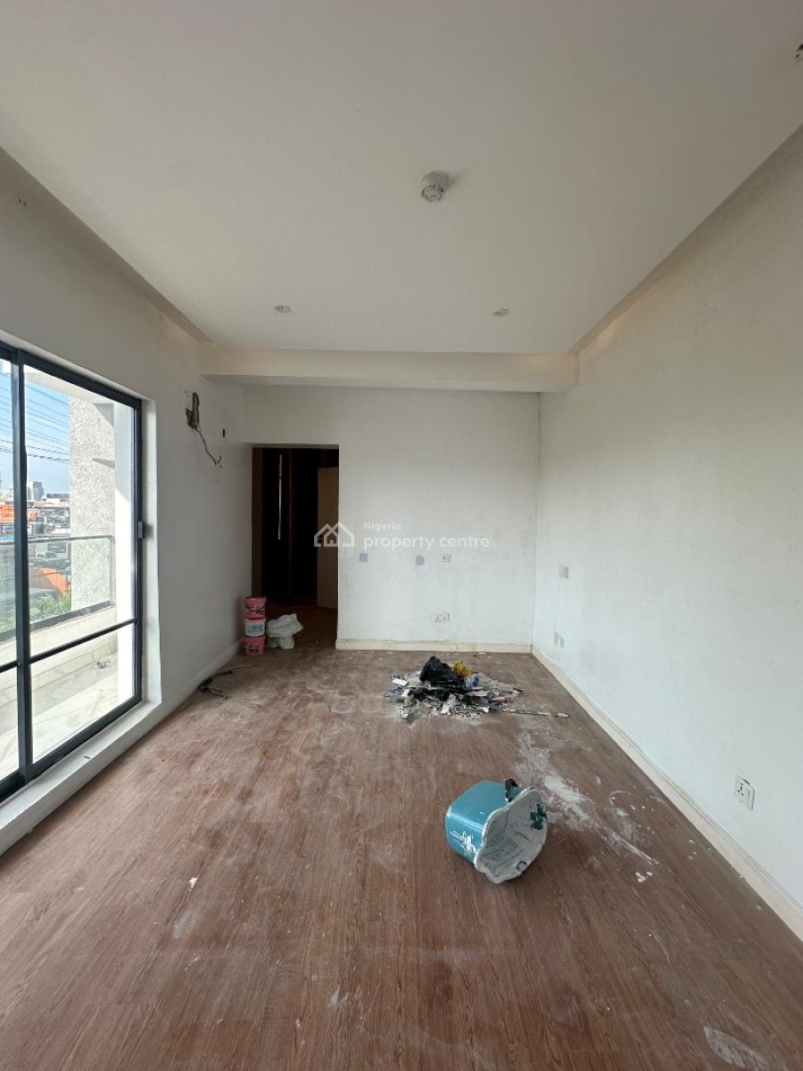 Serviced 2 Bedroom Apartment with Elevator, Lekki Phase 1, Lekki, Lagos, Flat / Apartment for Rent