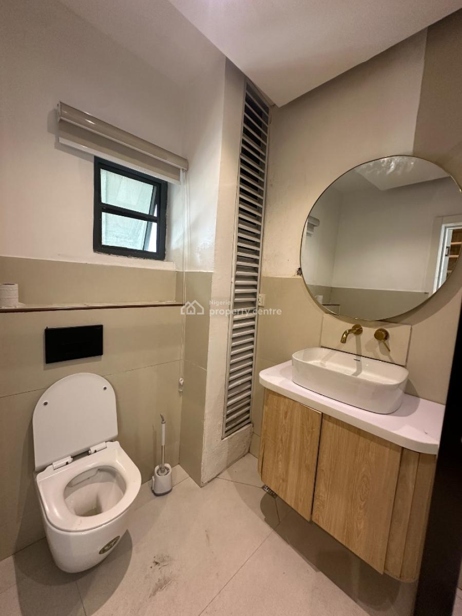 Serviced 2 Bedroom Apartment with Elevator, Lekki Phase 1, Lekki, Lagos, Flat / Apartment for Rent