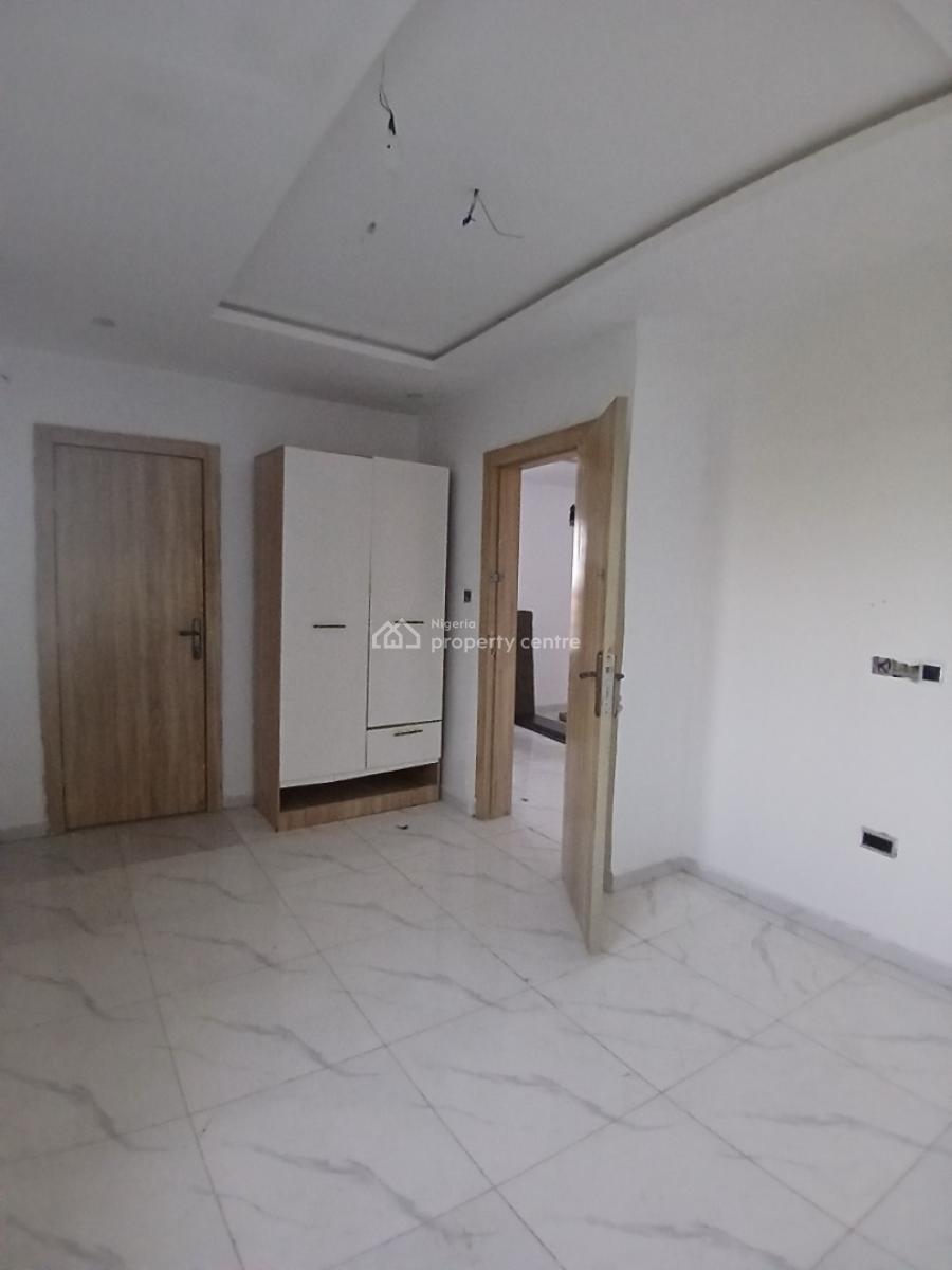 Relatively New 2bedroom Flat Upstairs, Gated Estate Close to Ado Roundabout, Ajah, Ajah, Lagos, Flat / Apartment for Rent