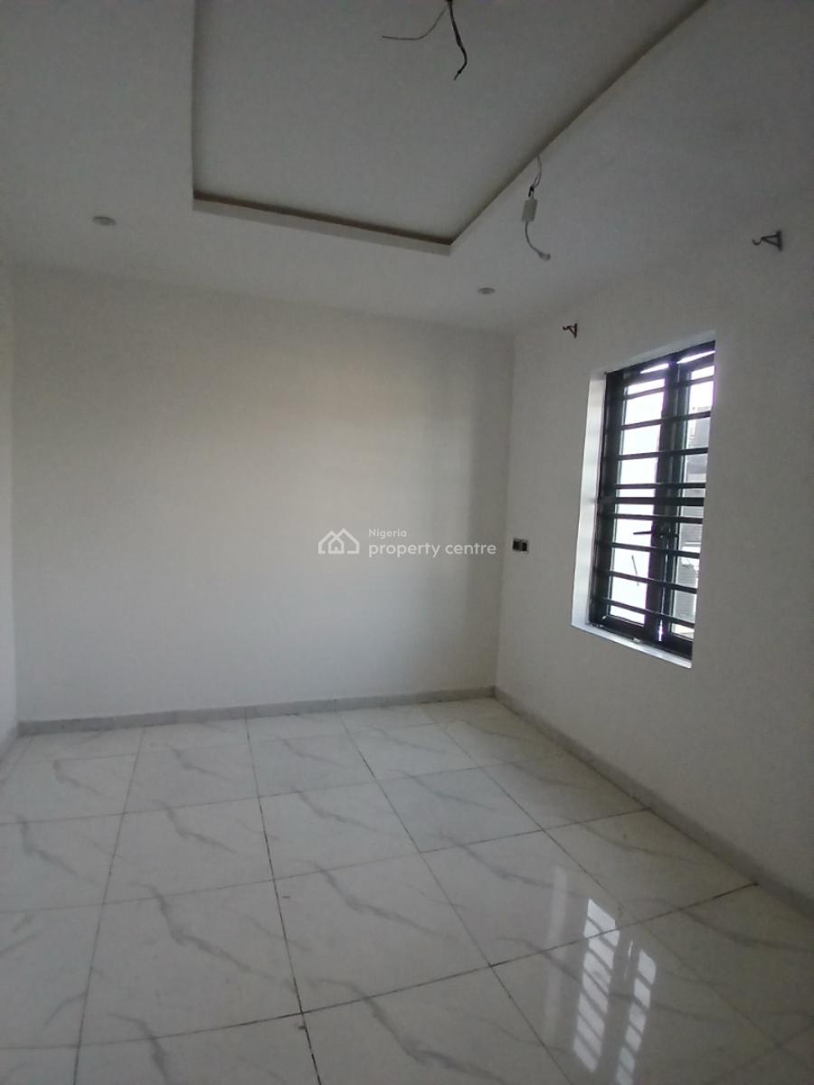 Relatively New 2bedroom Flat Upstairs, Gated Estate Close to Ado Roundabout, Ajah, Ajah, Lagos, Flat / Apartment for Rent