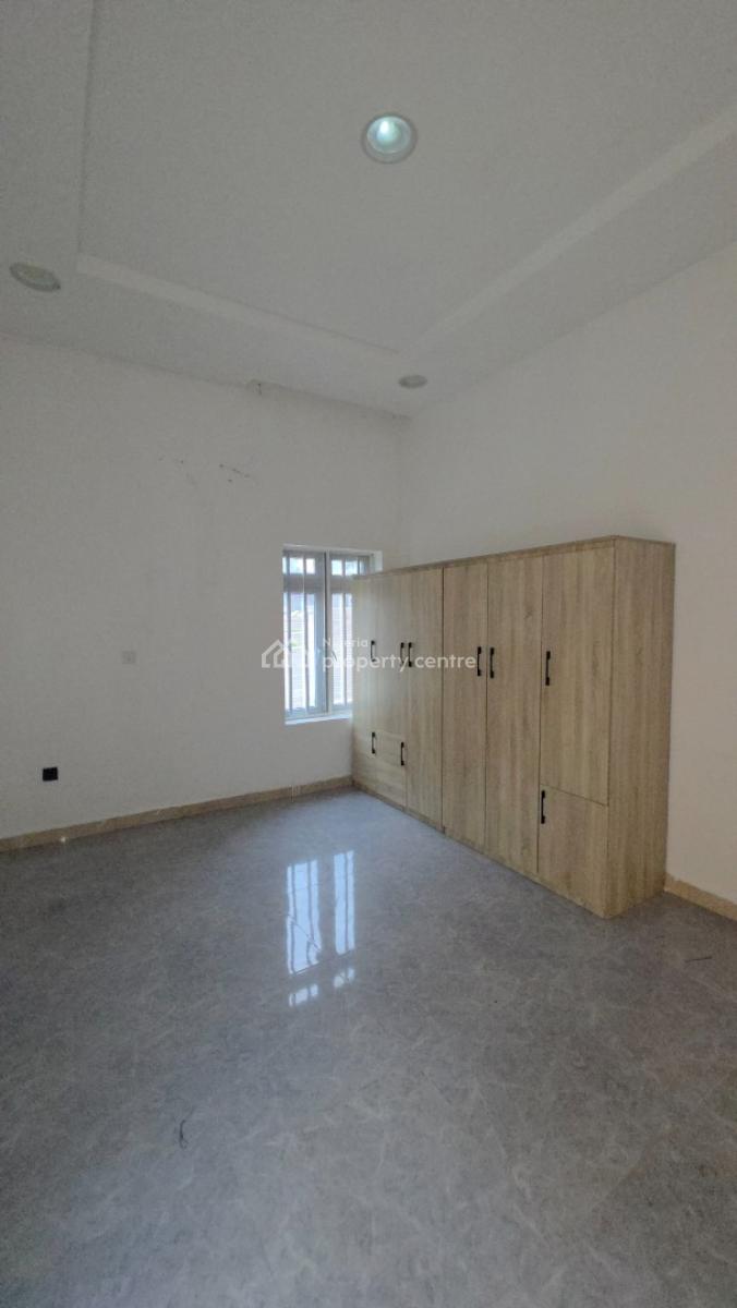 Luxury 4-bedroom Ground Floor Flat in Guzape, Abuja Discover, Guzape District, Abuja, Flat / Apartment for Rent