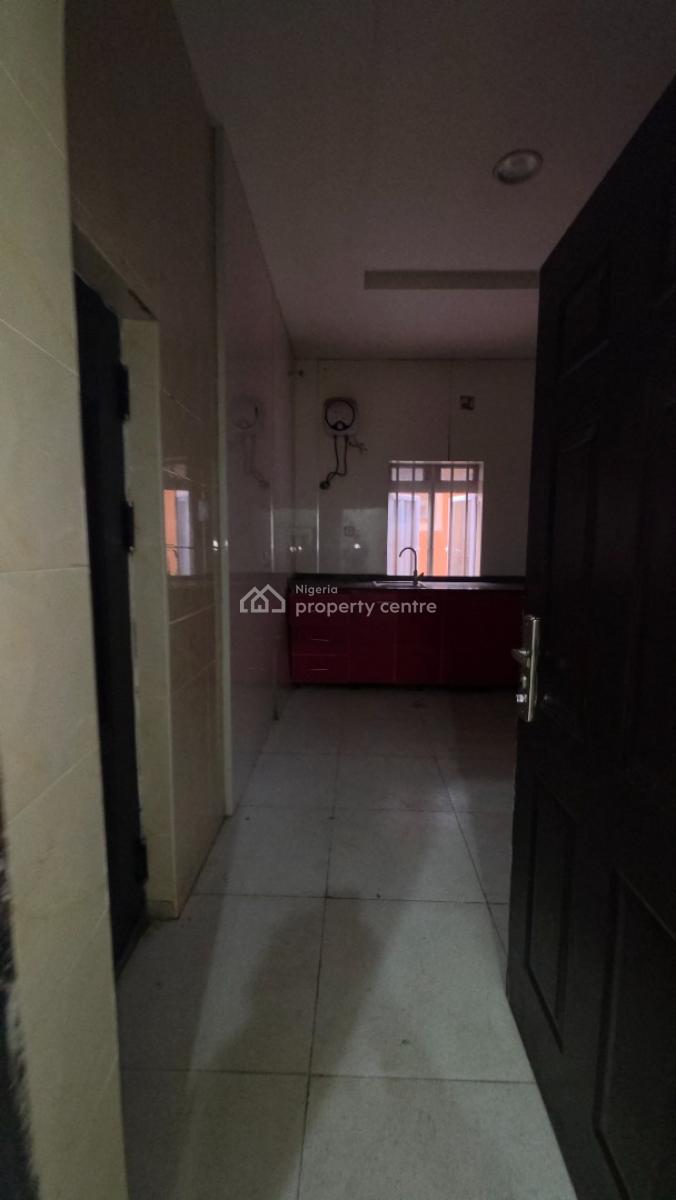 Luxury 4-bedroom Ground Floor Flat in Guzape, Abuja Discover, Guzape District, Abuja, Flat / Apartment for Rent