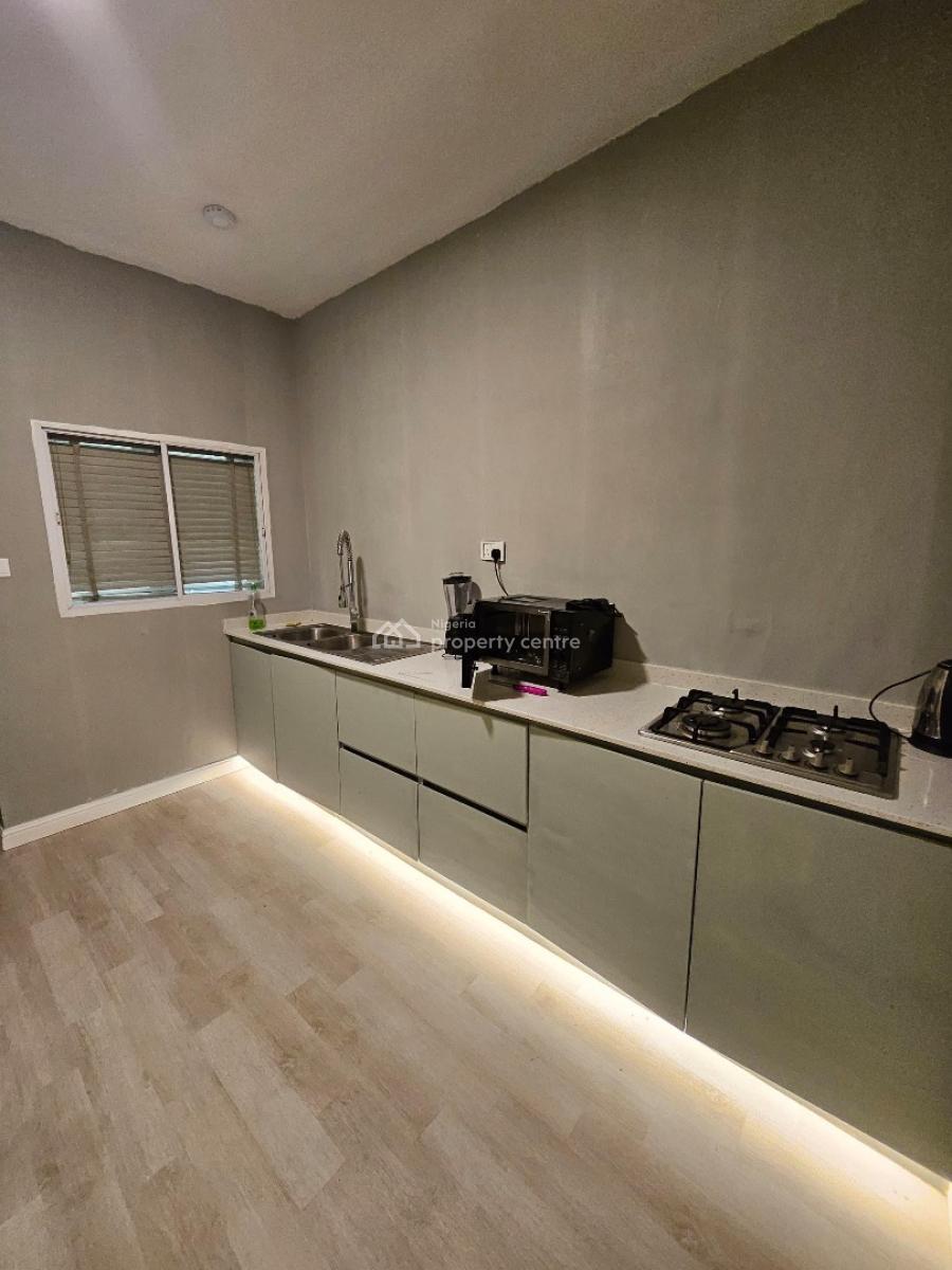 Nicely Furnished 2 Bed in a Nice Gated Estate, Lekki Phase 1, Lekki, Lagos, Flat / Apartment Short Let