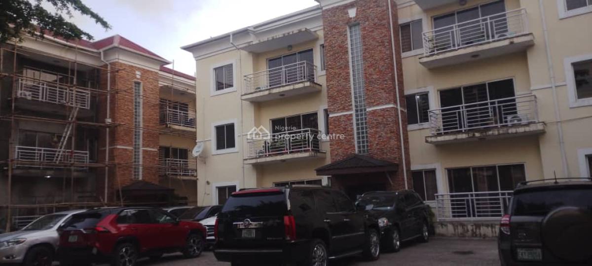 a Well Maintained Service 3 Bedroom Apartments with a Bq and Swimming, Off Admiralty, Lekki Phase 1, Lekki, Lagos, Flat / Apartment for Rent