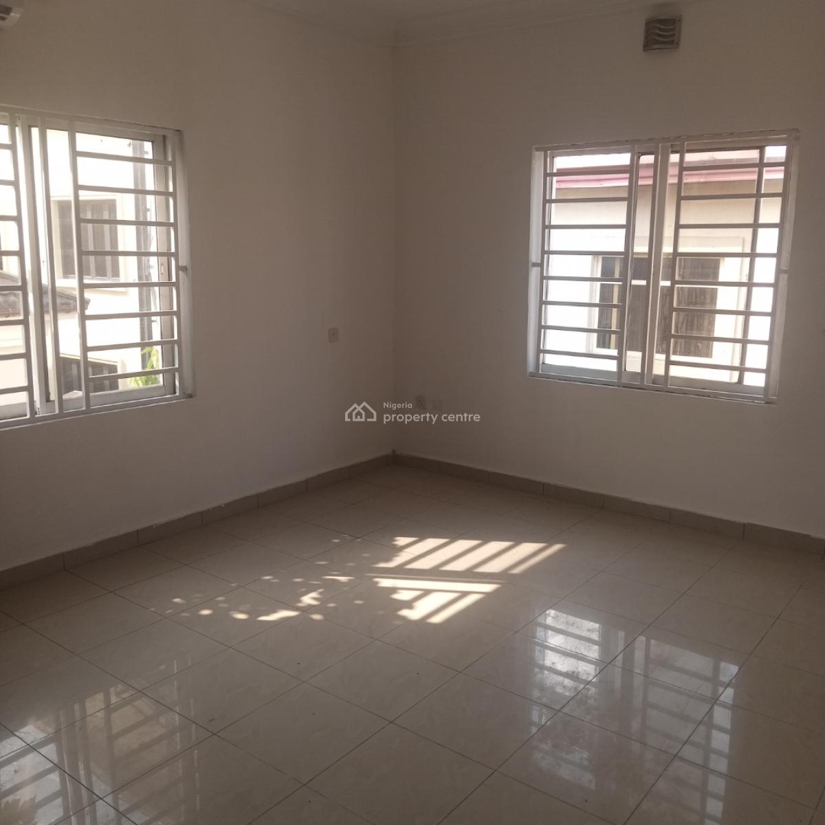 a Well Maintained Service 3 Bedroom Apartments with a Bq and Swimming, Off Admiralty, Lekki Phase 1, Lekki, Lagos, Flat / Apartment for Rent