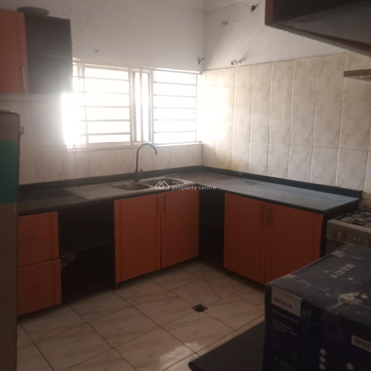 a Well Maintained Service 3 Bedroom Apartments with a Bq and Swimming, Off Admiralty, Lekki Phase 1, Lekki, Lagos, Flat / Apartment for Rent